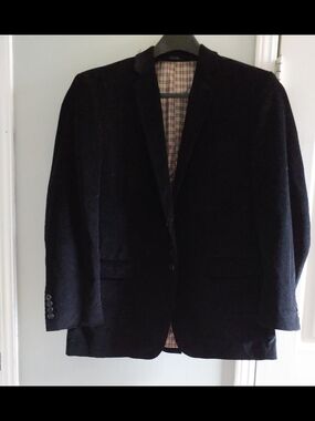 Men's Saddlebred Black Corduroy Blazer With Plaid Lining. 42R